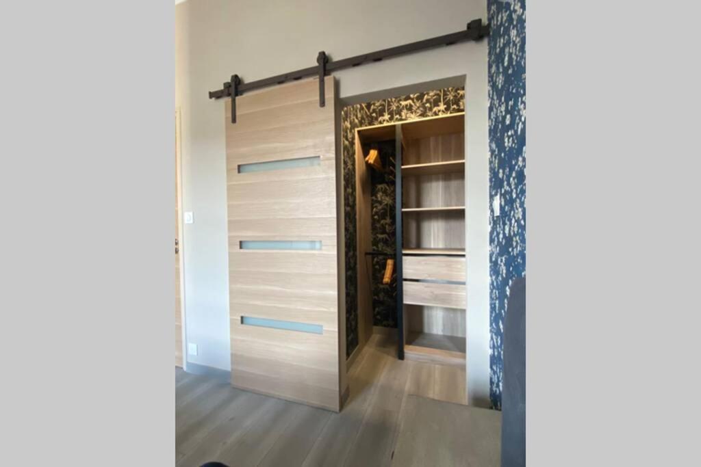 Magnifique Appartement Climatise - Classe 4 Etoiles Terrasson Eksteriør billede